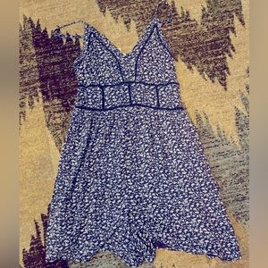 Small American Eagle Indigo and White Flower Patterned Romper